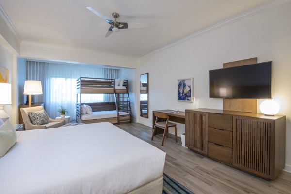 Hawks Cay Family Guestroom with TV