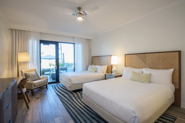 Hawks Cay Guestroom - Water View Lanai - 2 Queen Beds