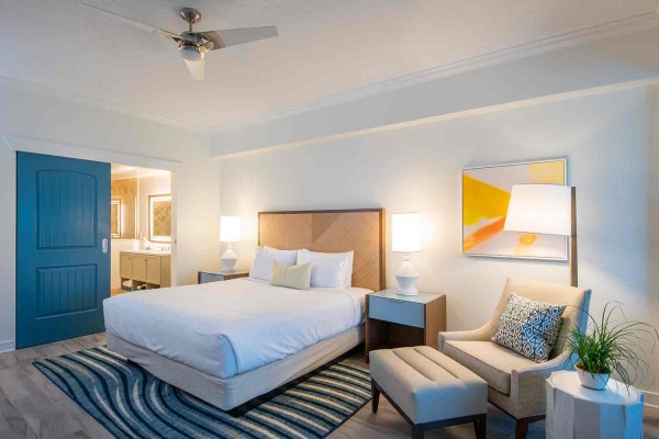 Hawks Cay Accessible 1 King Bed Guestroom in the Florida Keys
