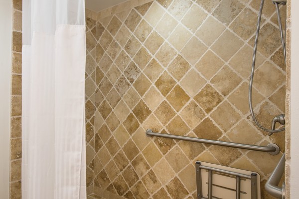 Hawks Cay Accessible Bathroom Shower for Guestroom with One King Bed in the Florida Keys
