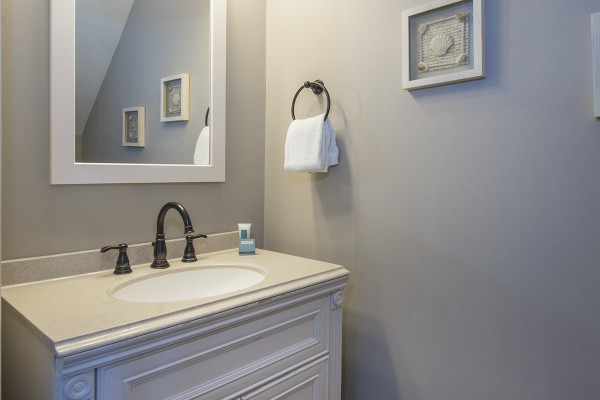 Marina Village Rental Bathroom at Hawks Cay in the Florida Keys