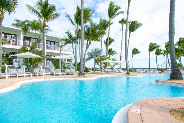 Hawks Cay Resort pool