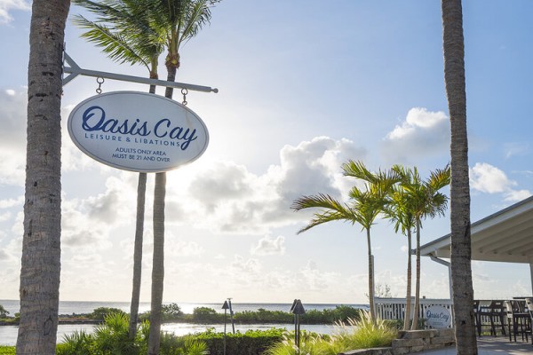 Hawks Cay Resort's adult-only pool and bar