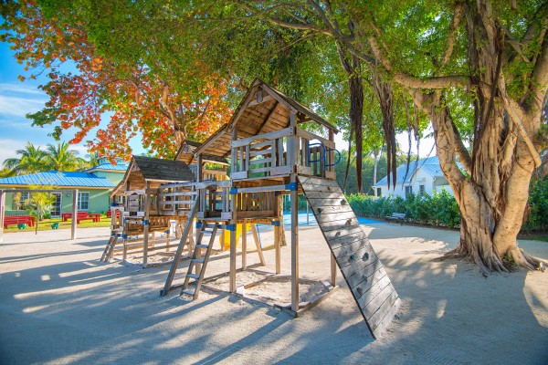 The Coral Cay Kids' Club features indoor and outdoor things to do for kids in the Florida Keys
