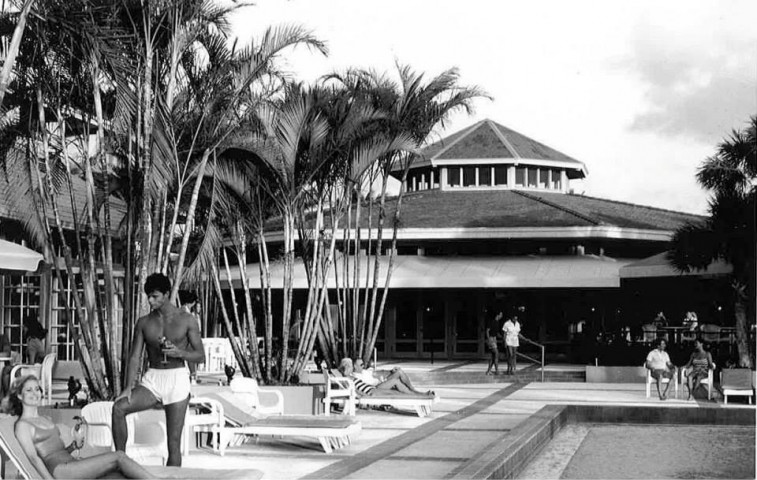 Vintage image of hotel in Florida Keys